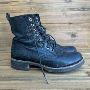 frye women combat boot Sz 6